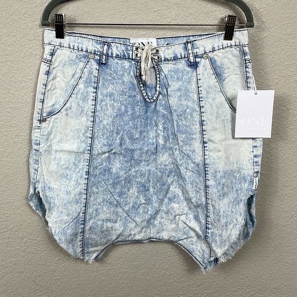 NWT One Teaspoon Luxe Harem Shorts Denim Classic Chambray Relaxed Sz 26 - Picture 5 of 16